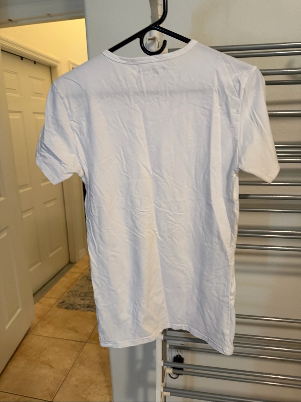 Tommy Hilfiger Women’s White Crew Neck T-Shirt - Picture 2 of 3